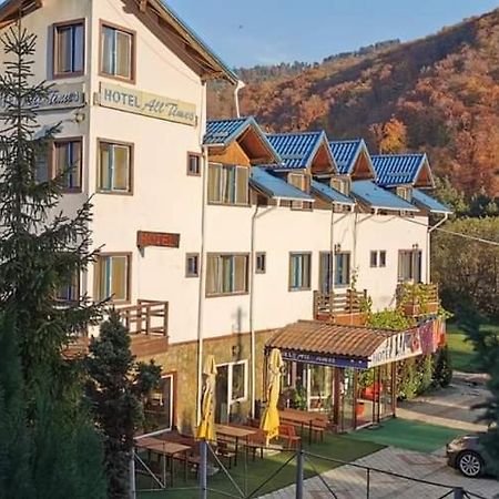 Hotel All Times Timisu de Jos Exterior foto