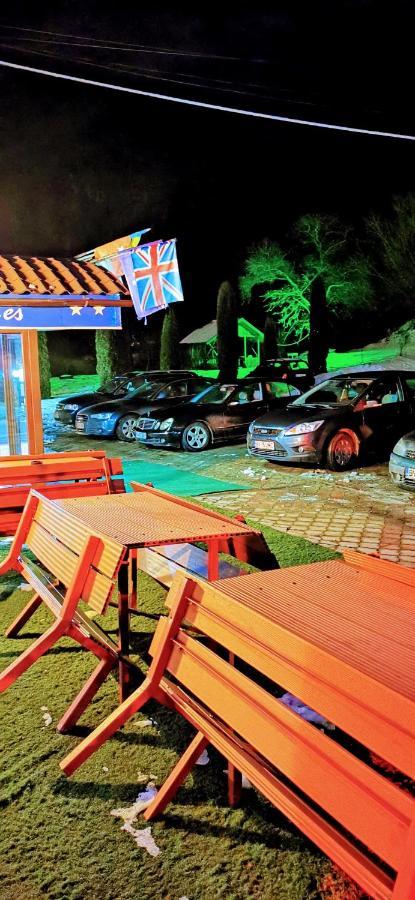 Hotel All Times Timisu de Jos Exterior foto